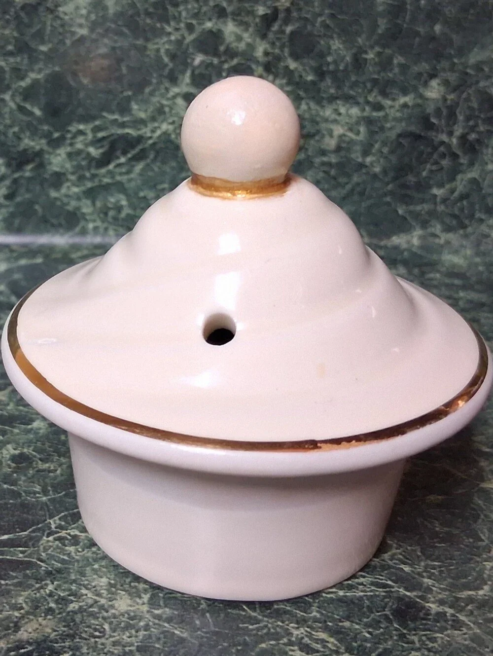 Vintage Hall China Autumn Leaf 